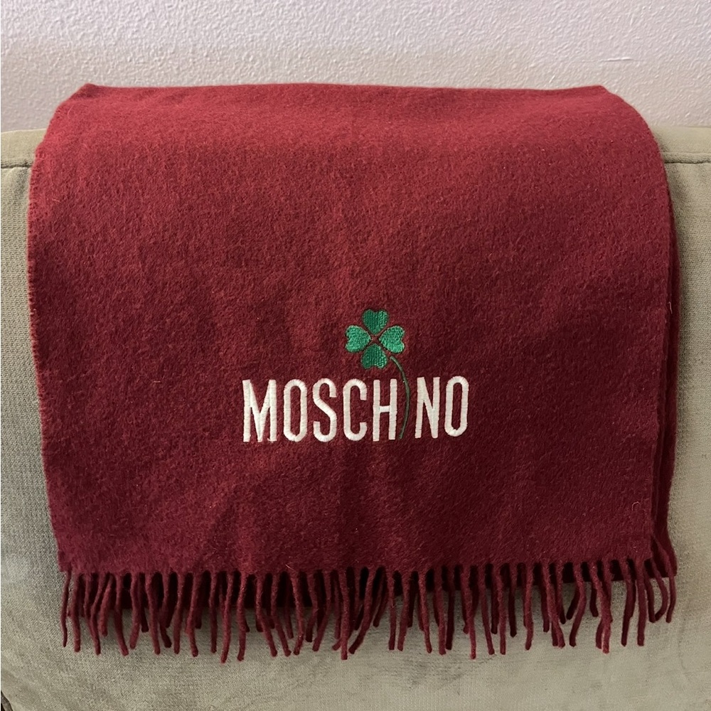 🍀MOSCHINO Lambswool Scarf Embroidered Four Leaf Clover Fringe Burgundy Italy VTG